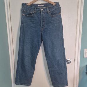 Levi's Women's RT Ribcage Straight Leg Blue Jeans